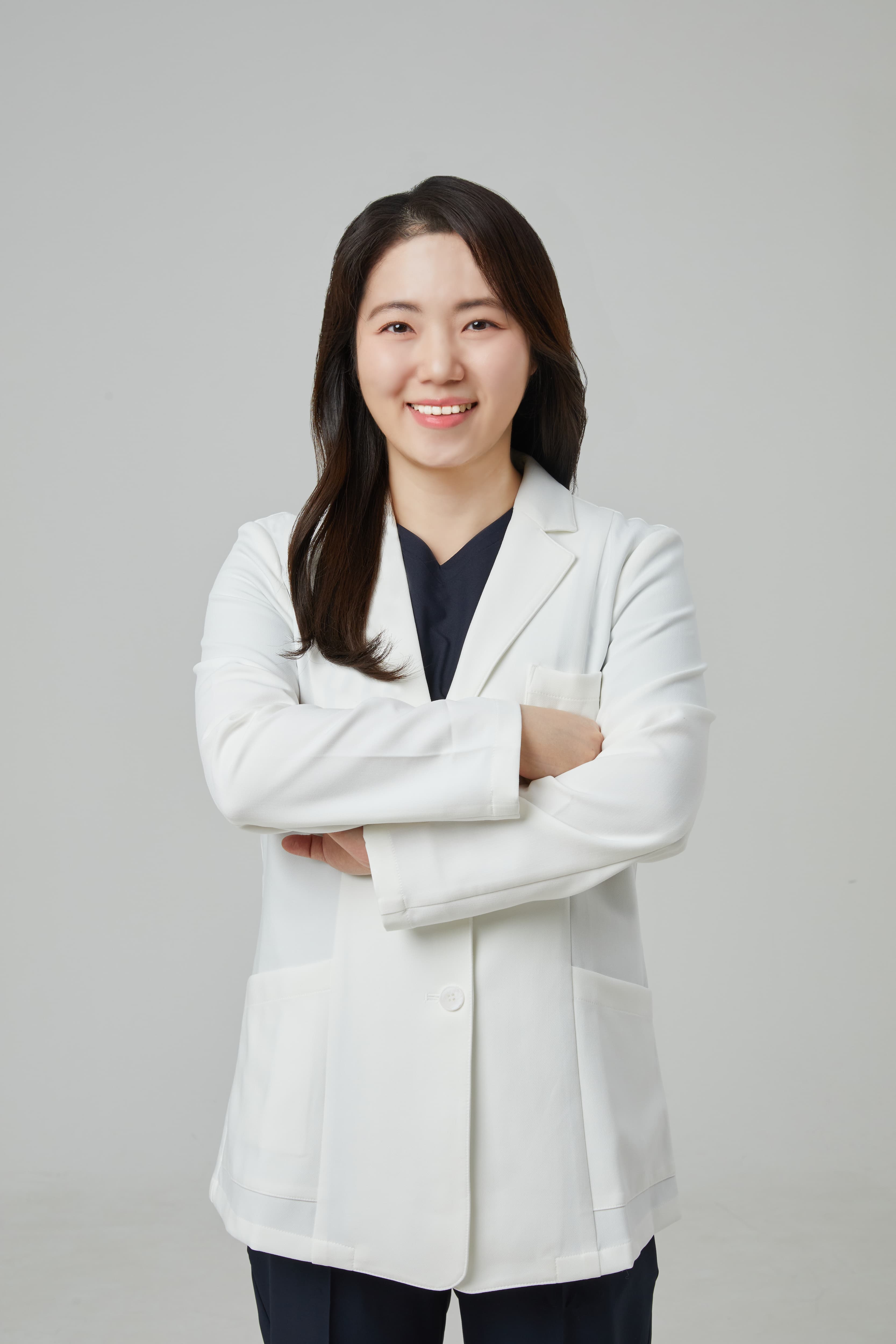 Бён Жи Юн Эмч